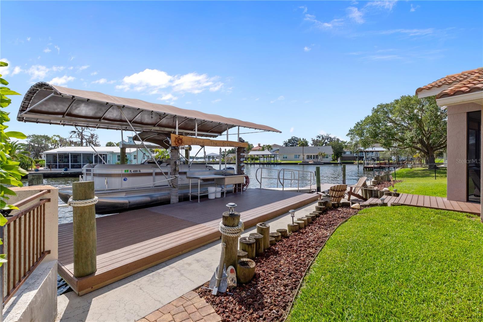 A CRYSTAL SHORE ESTATES - Residential