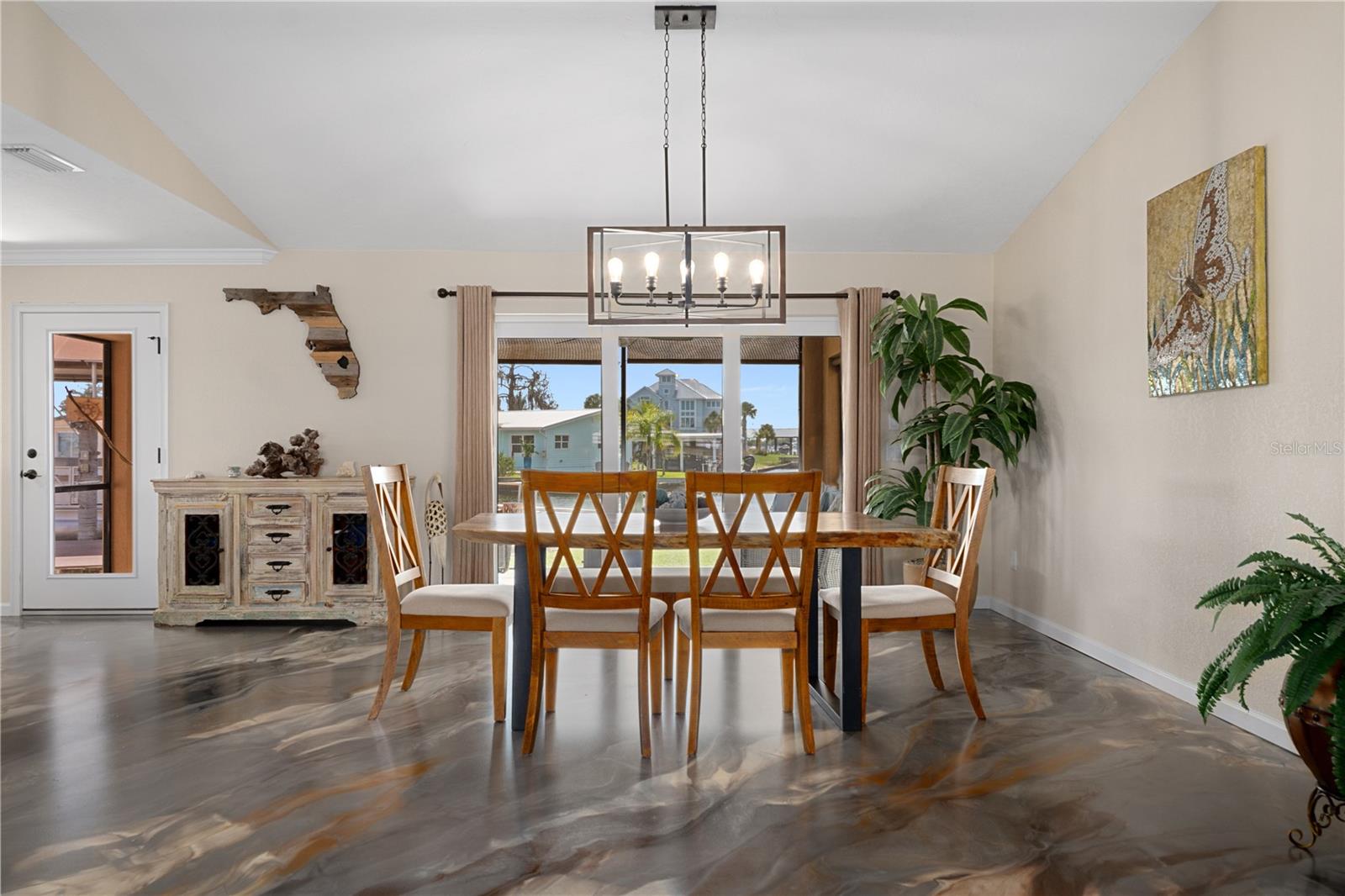 A CRYSTAL SHORE ESTATES - Residential