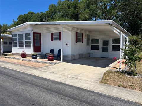 Photo of 71 Royal Palm Circle, Largo, FL 33778 (MLS # TB8503346)