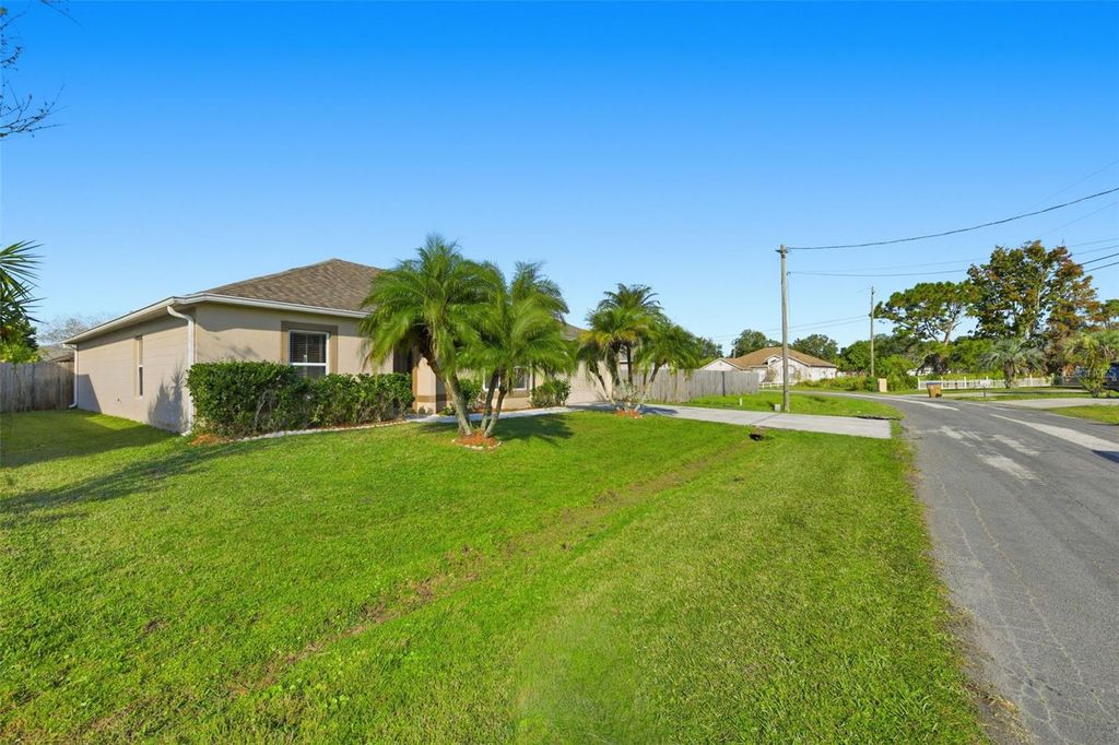 Photo of 623 Brockton Drive, Kissimmee, FL 34758 (MLS # O6363101)