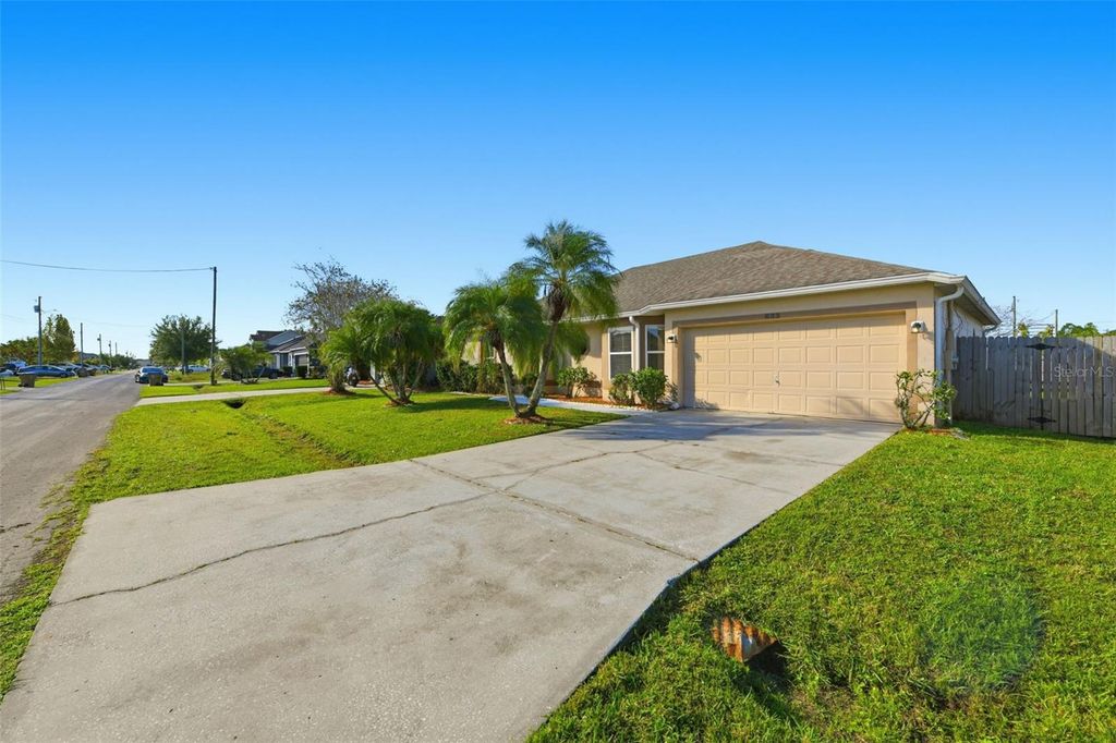 Photo of 623 Brockton Drive, Kissimmee, FL 34758 (MLS # O6363101)