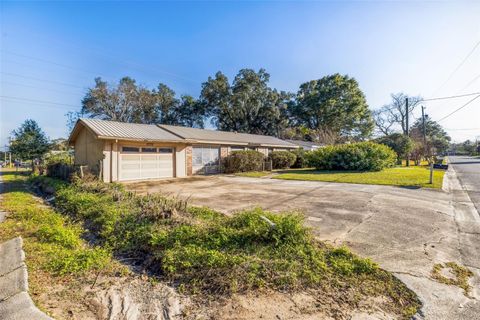 A home in PENSACOLA