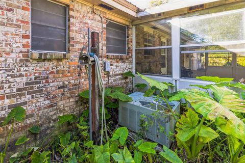 A home in PENSACOLA