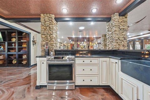 Tiny photo for 15211 Vinola Place, Montverde, FL 34756 (MLS # G5119029)
