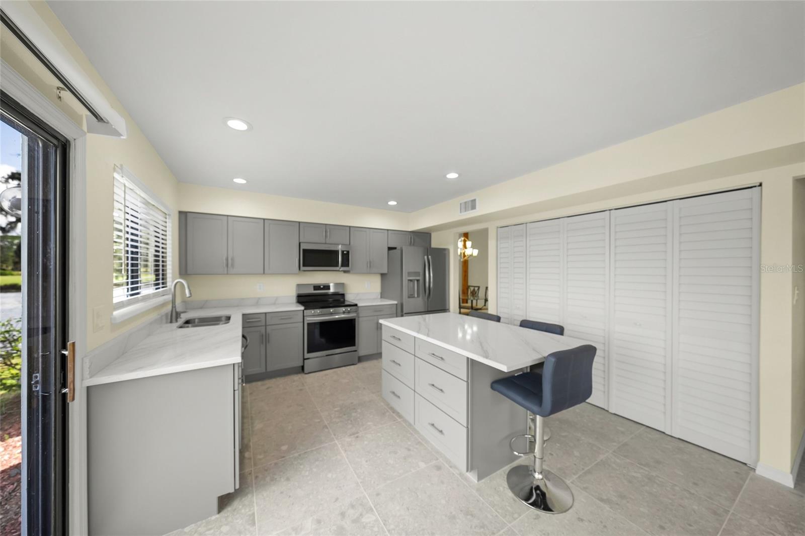 HAMMOCKS II, BENT TREE - Residential