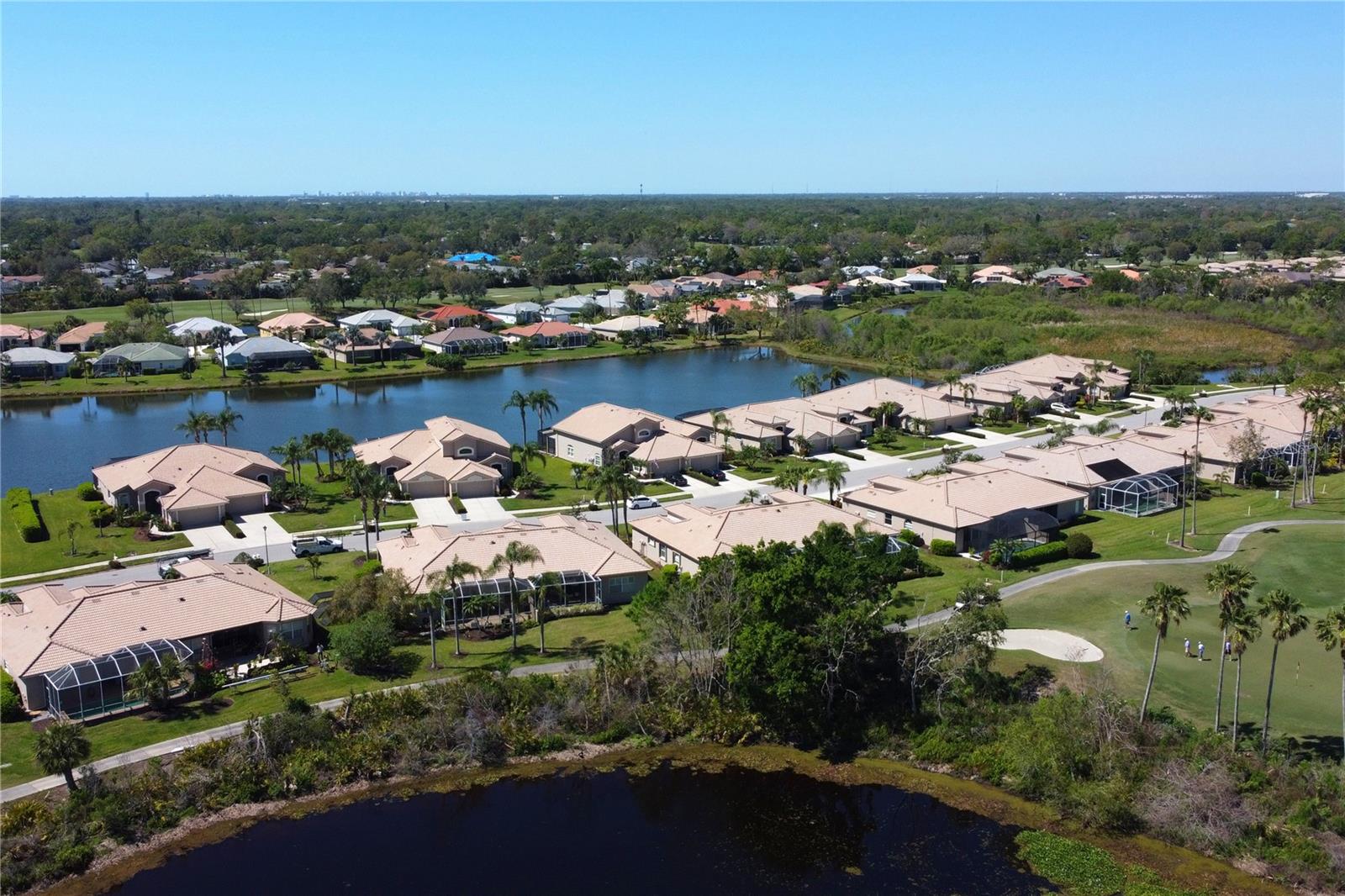 HERITAGE OAKS GOLF & COUNTRY CLUB - Residential
