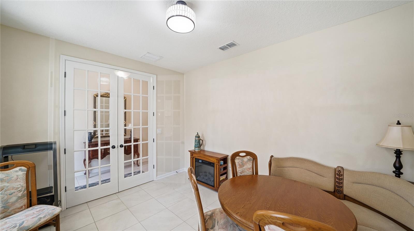 BEACON LAKE PH 1 - Residential