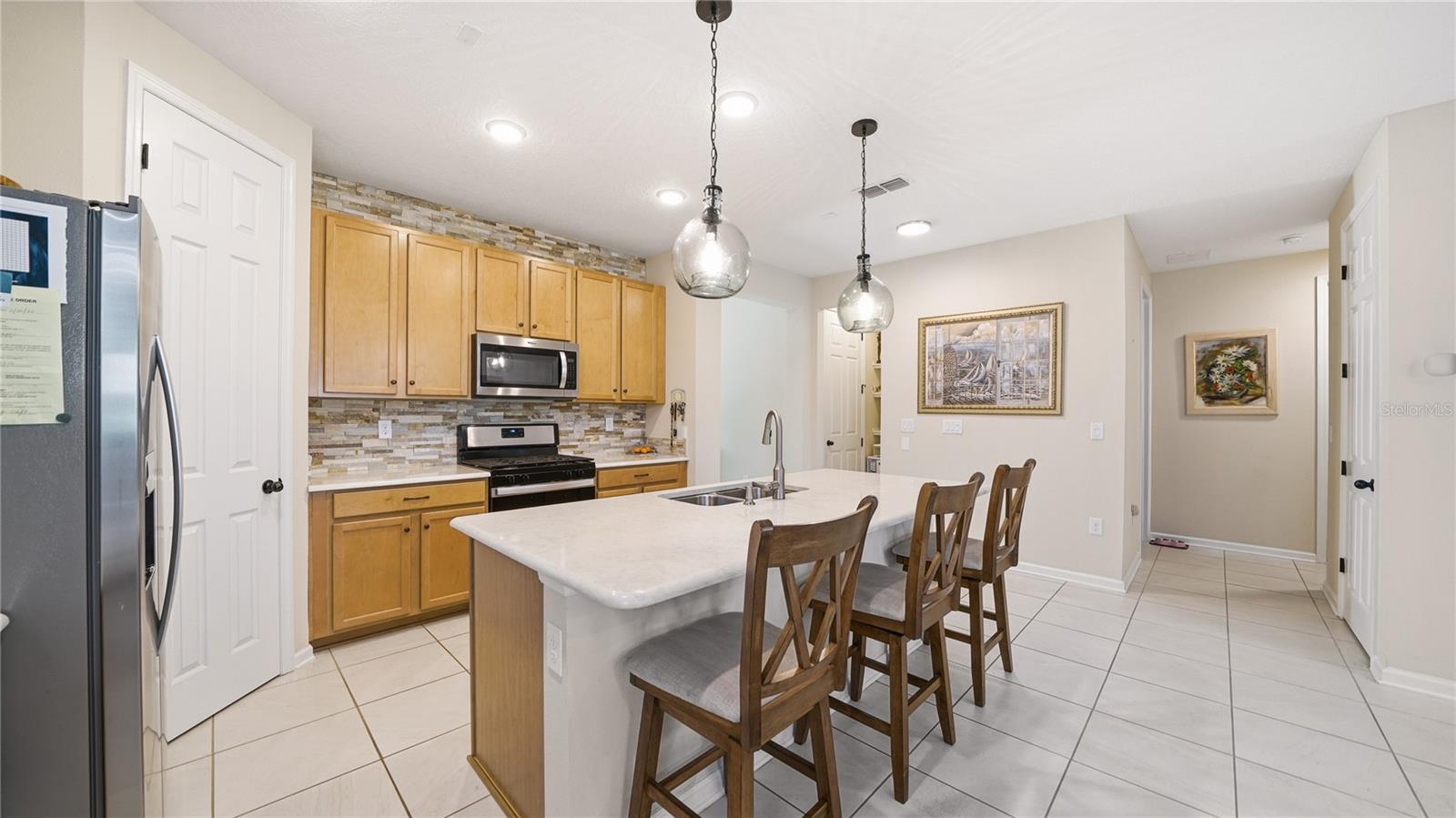 BEACON LAKE PH 1 - Residential