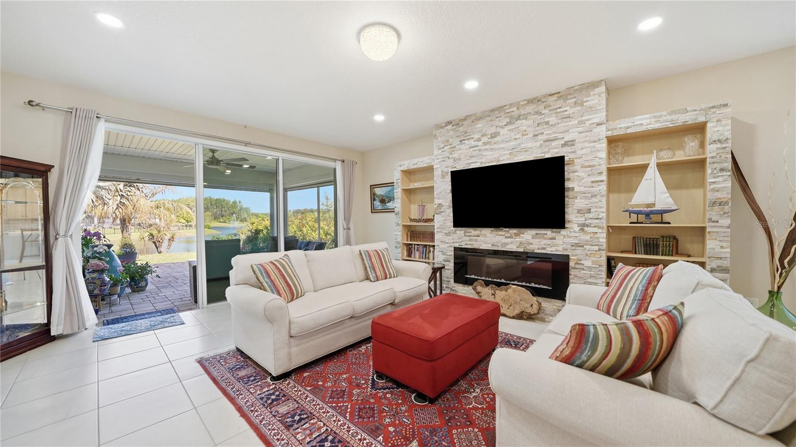 BEACON LAKE PH 1 - Residential