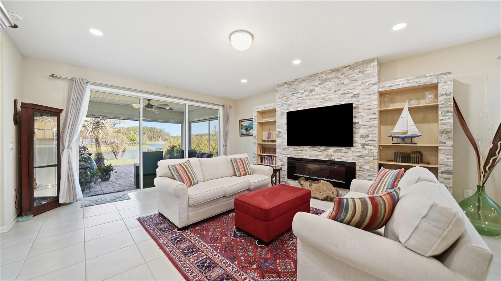 BEACON LAKE PH 1 - Residential