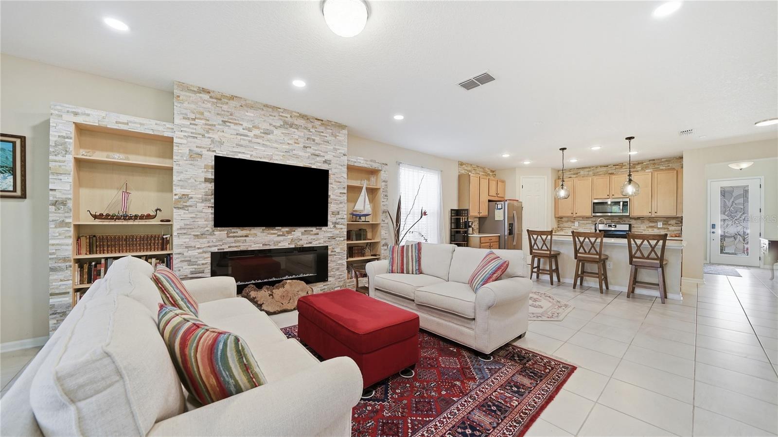 BEACON LAKE PH 1 - Residential