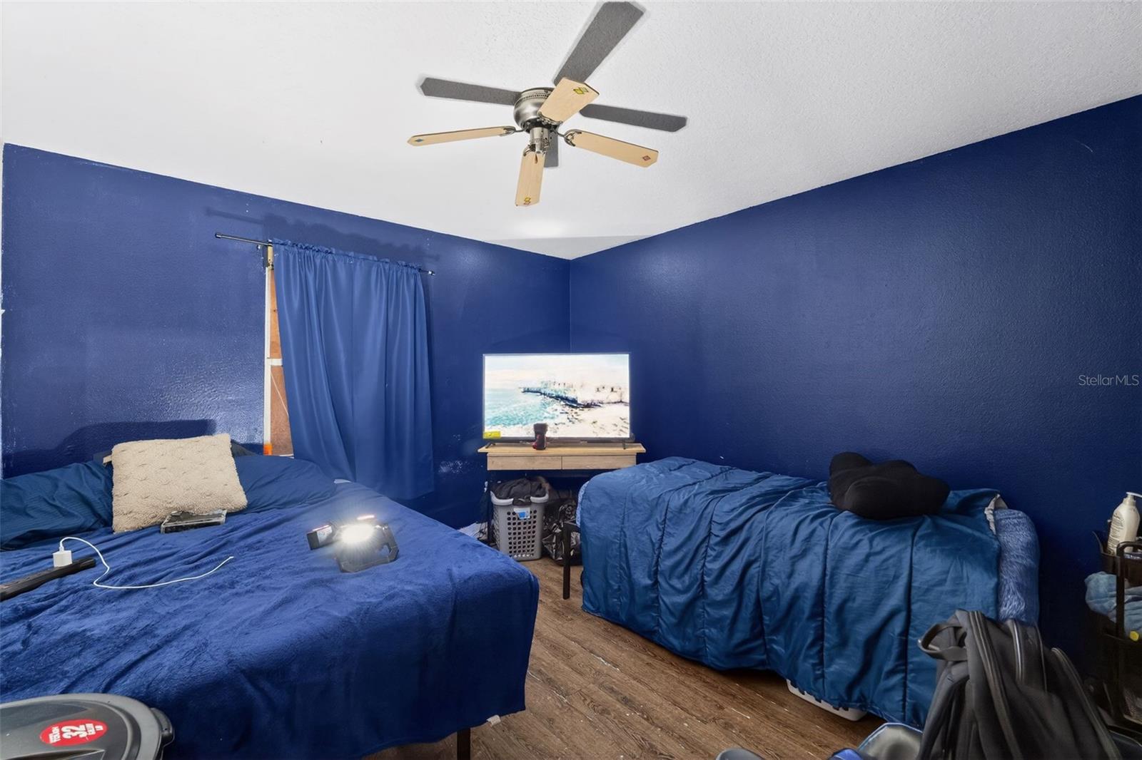 UNRE LAKE GIBSON VILLAS - Residential