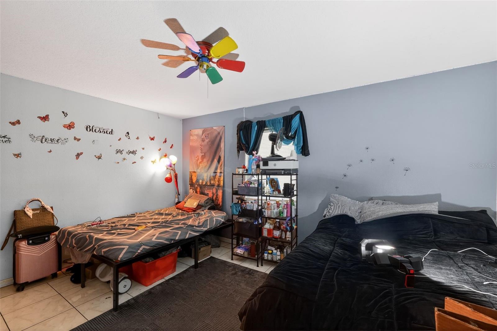 UNRE LAKE GIBSON VILLAS - Residential