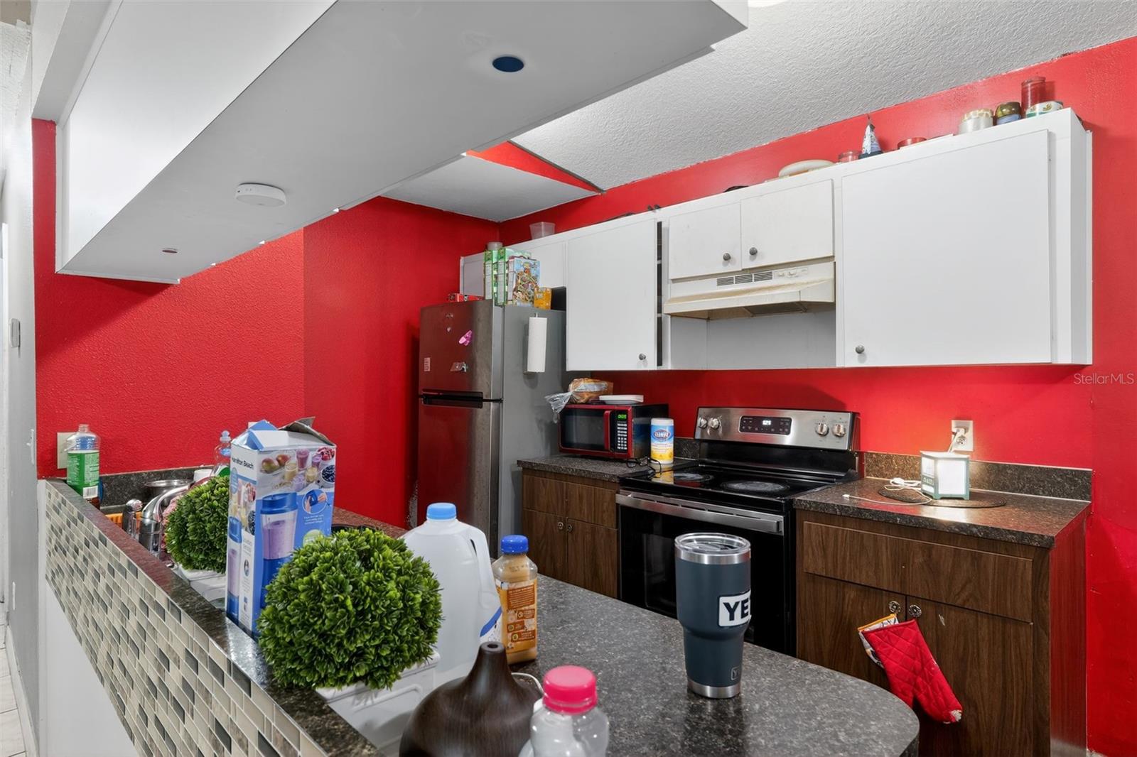 UNRE LAKE GIBSON VILLAS - Residential