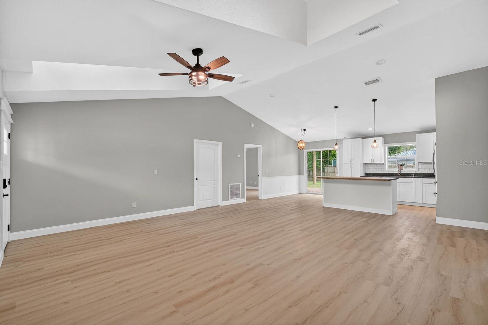 SEMINOLE WOODS - Residential