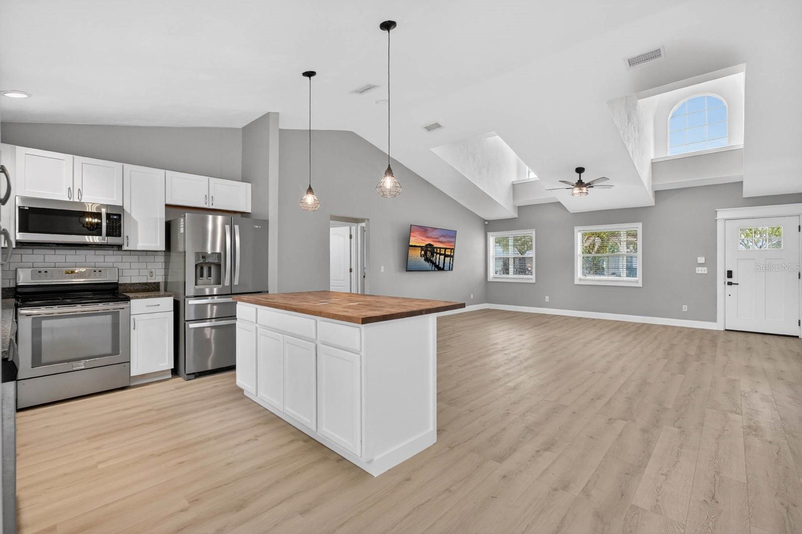 SEMINOLE WOODS - Residential