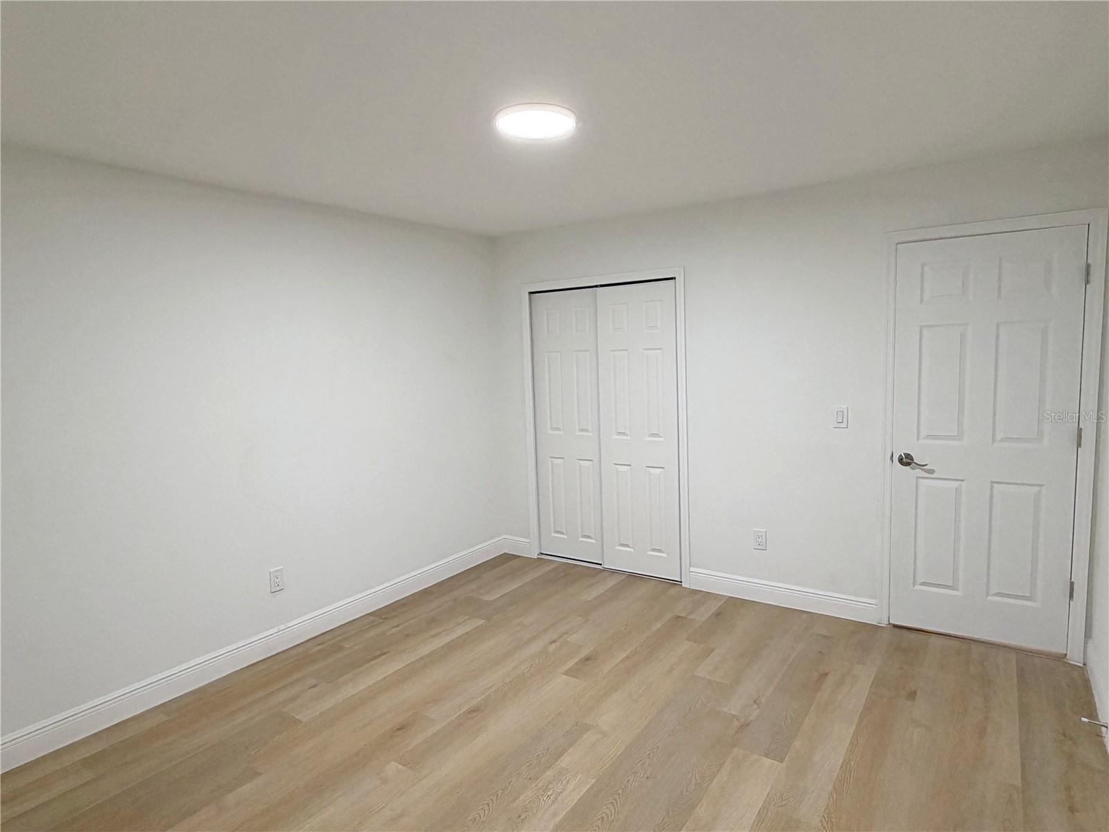 SKY LAKE SOUTH - Residential