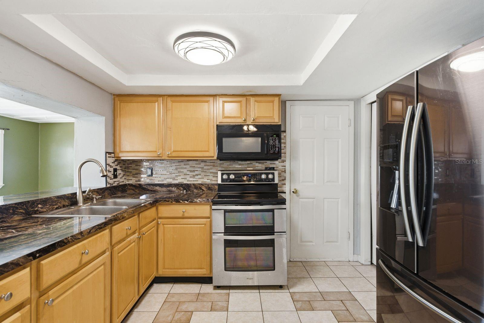 BEACON SQUARE - Residential