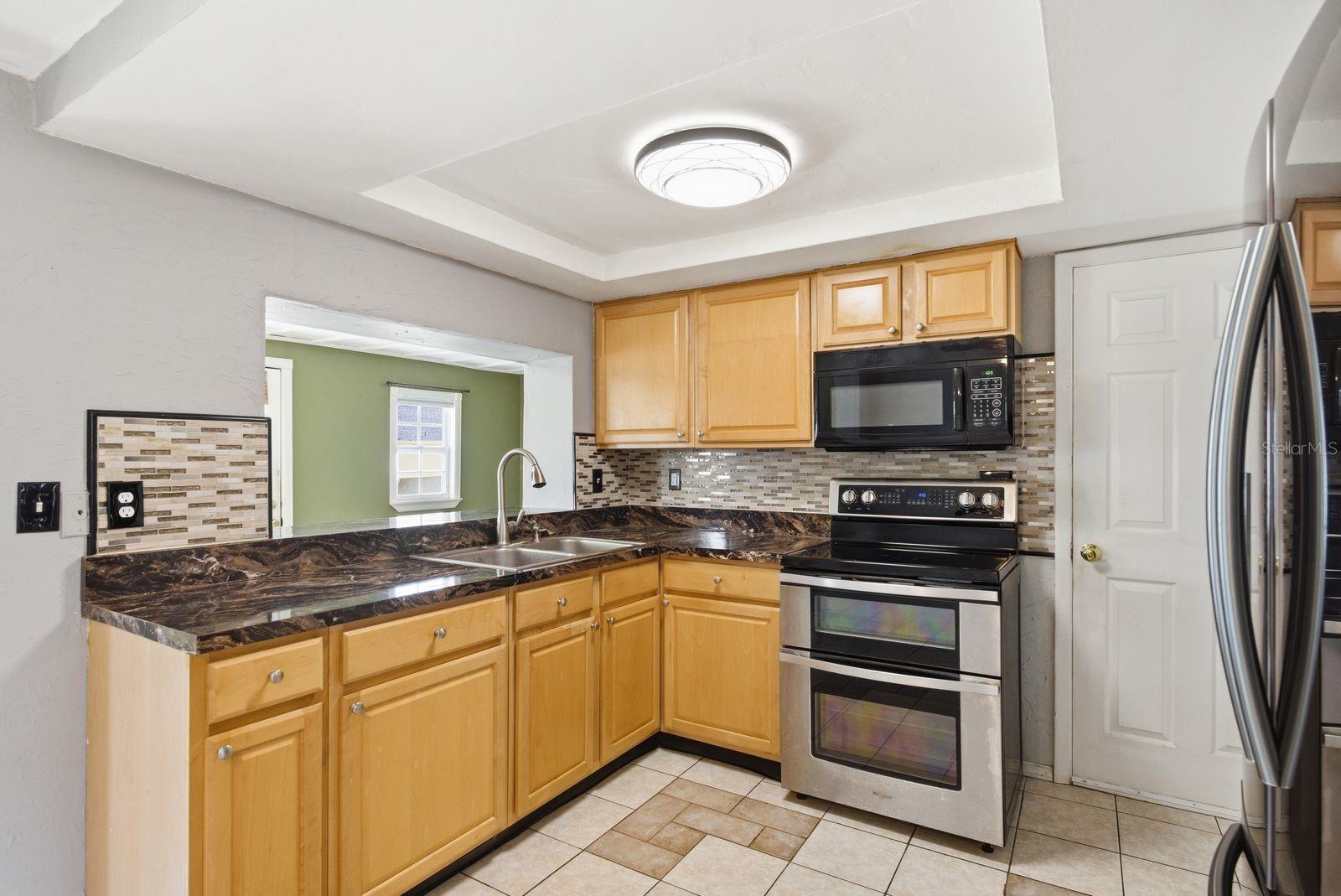 BEACON SQUARE - Residential