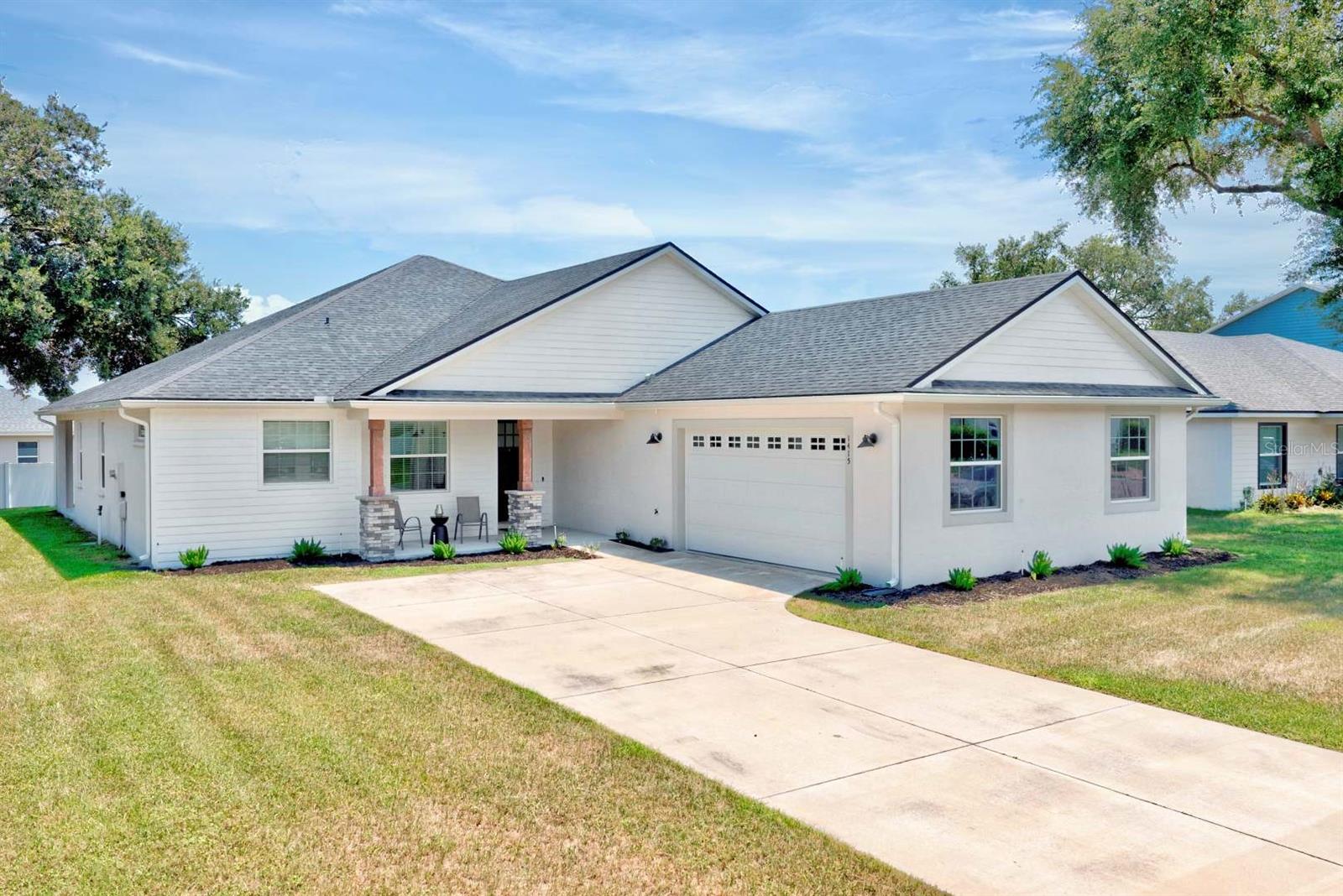 1415 MAGNOLIA LANE