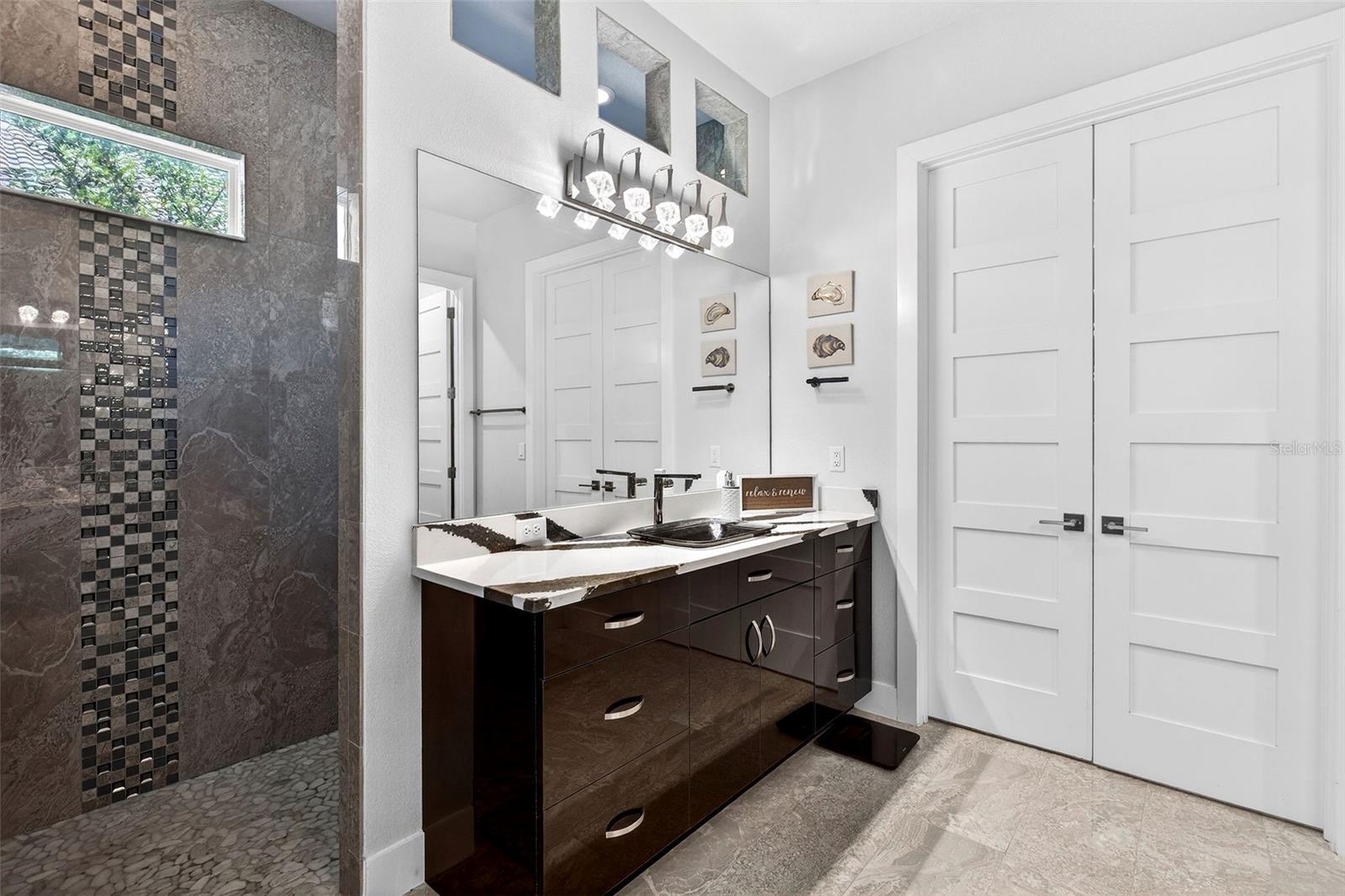 PLANTATION BAY SEC 2A-F UN 4 - Residential