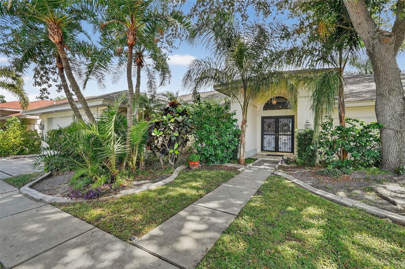 AMBLEWOOD GULF TRACE - Residential