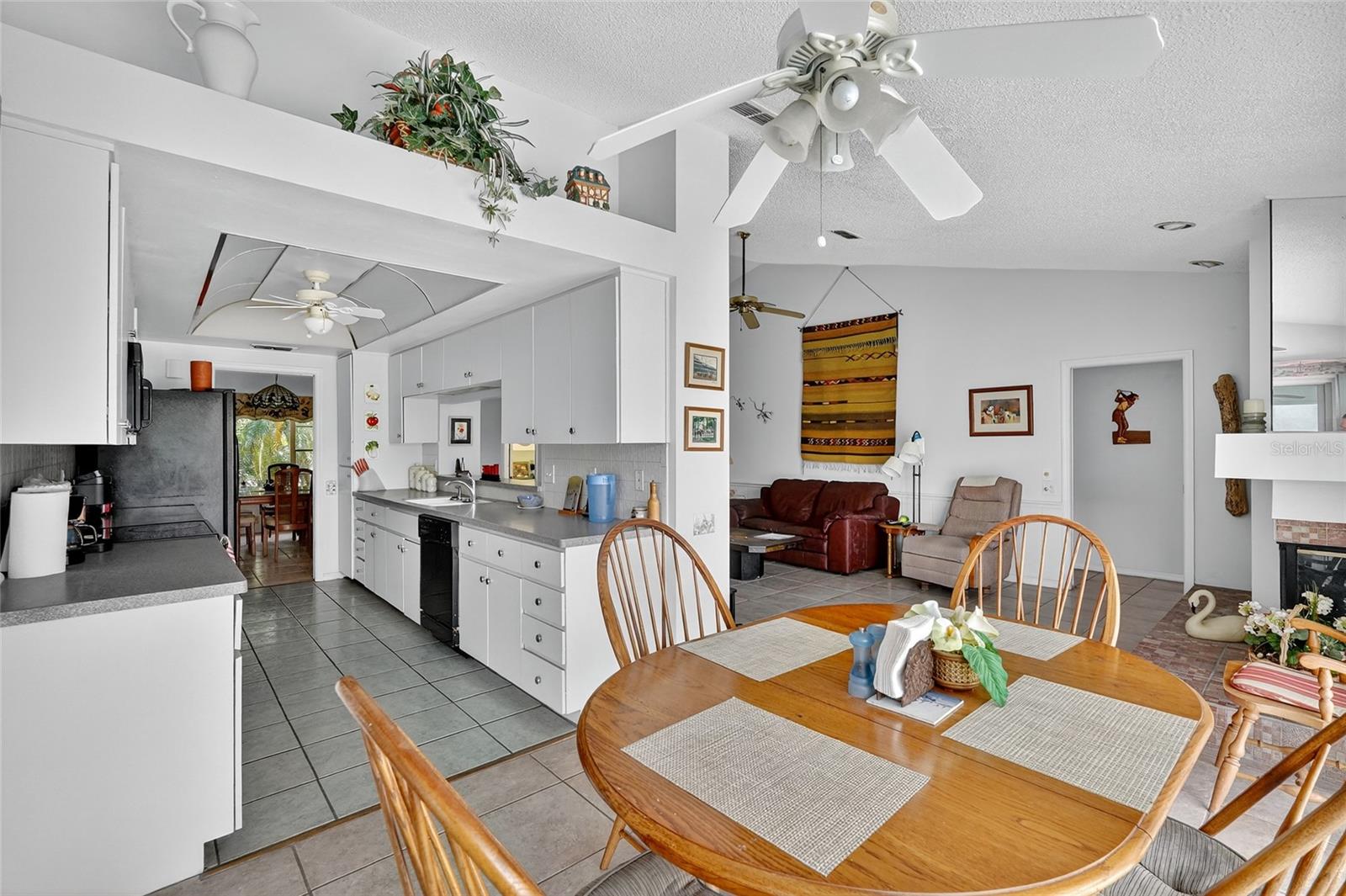 AMBLEWOOD GULF TRACE - Residential
