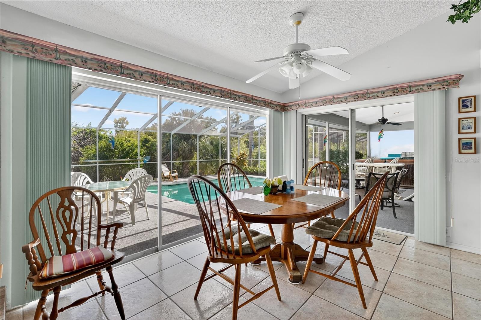 AMBLEWOOD GULF TRACE - Residential