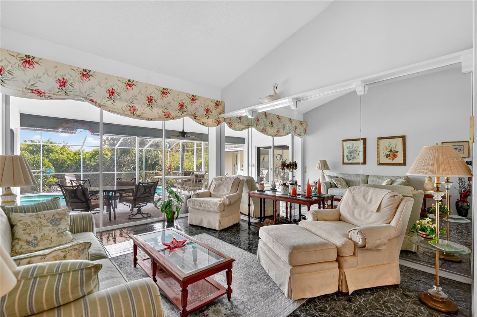 AMBLEWOOD GULF TRACE - Residential