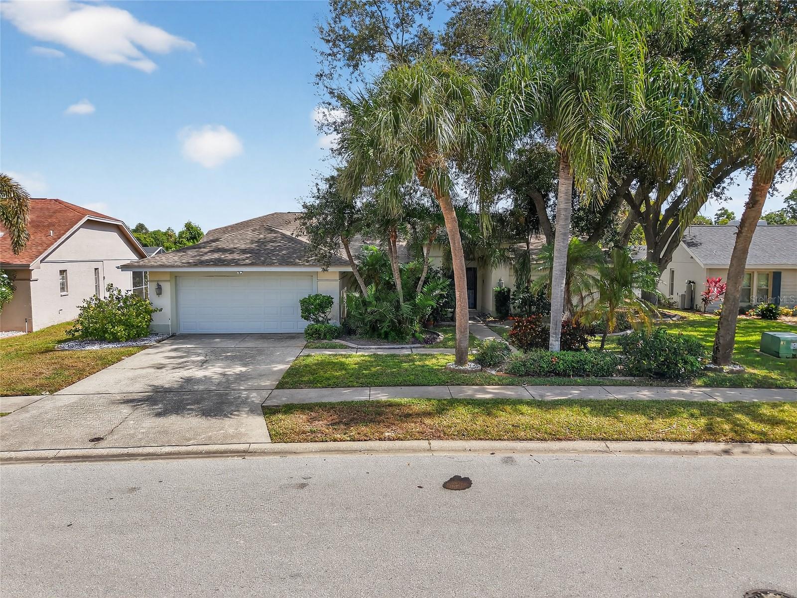AMBLEWOOD GULF TRACE - Residential