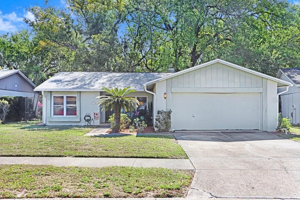 Photo of 14931 Old Pointe Road, Tampa, FL 33613 (MLS # TB8489444)