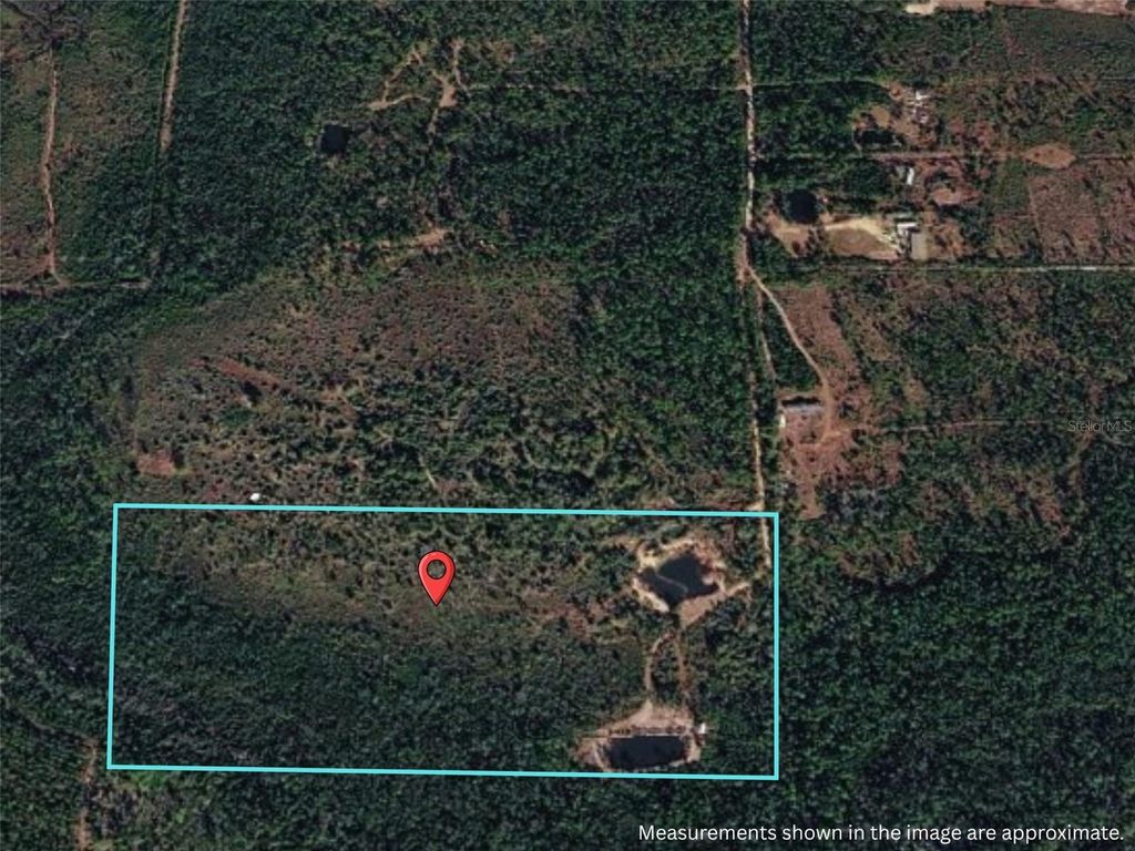 Photo of 16923 Aawsaw Ln, Fountain, FL 32438 (MLS # S5147566)