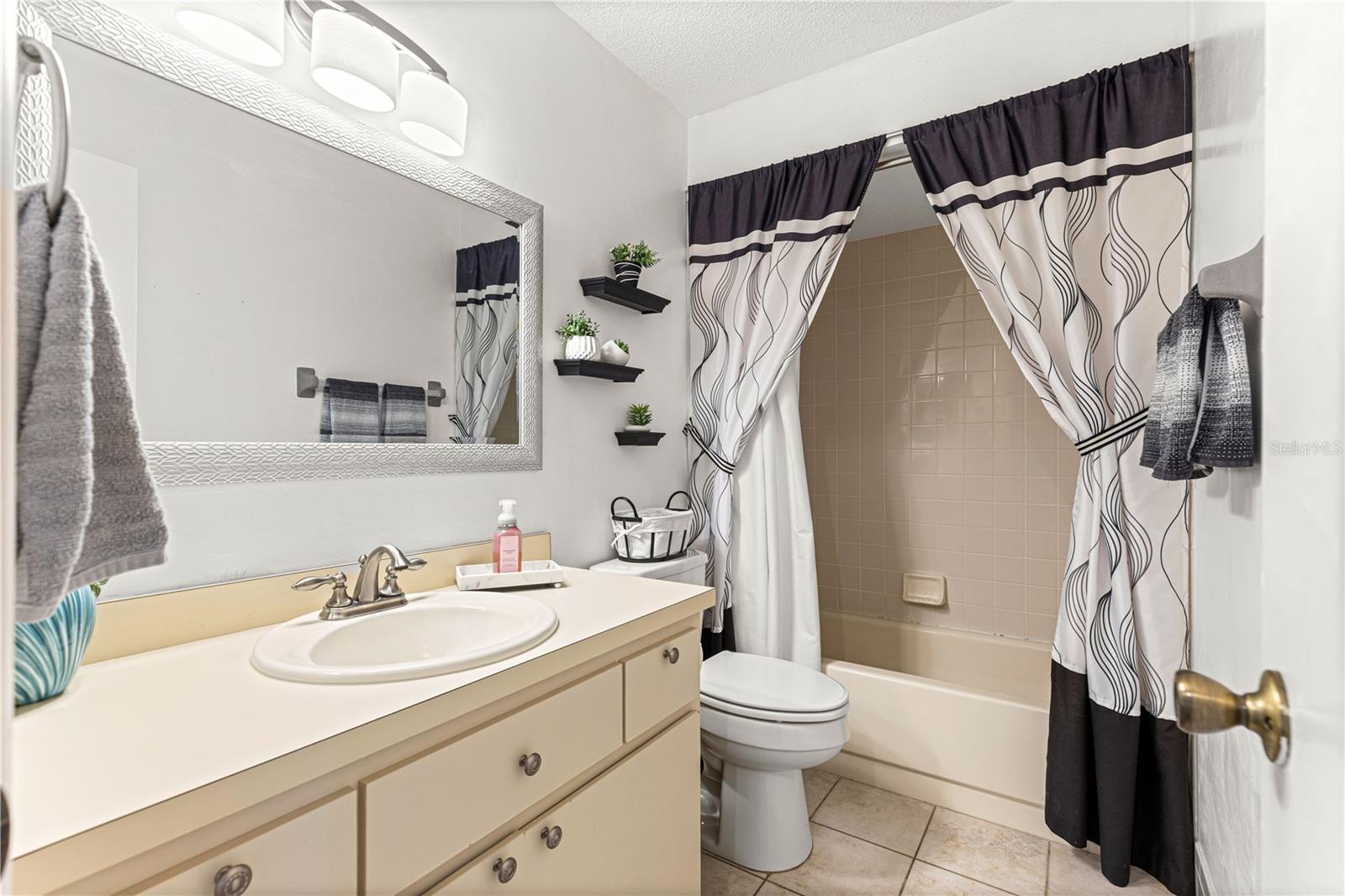SPRUCE CREEK SOUTH - Residential