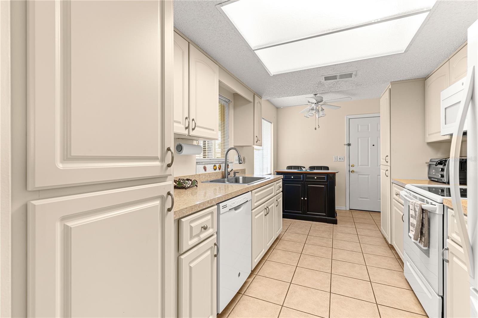 SPRUCE CREEK SOUTH - Residential