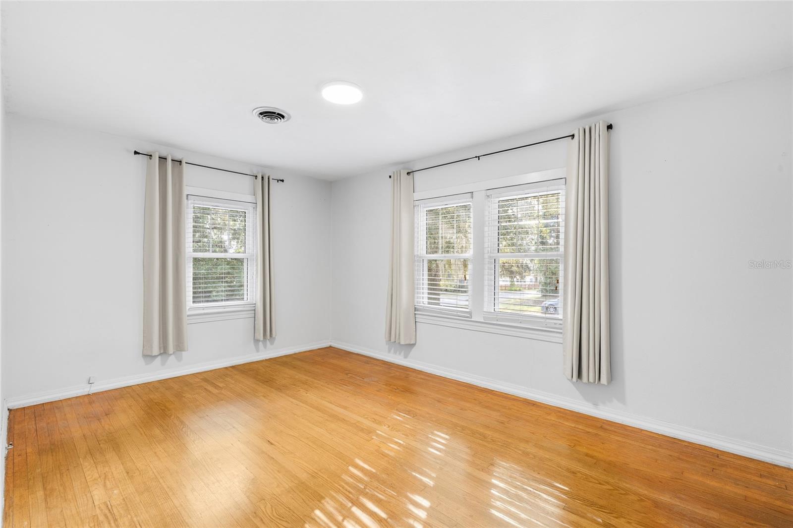 CONGRESS PARK - Residential