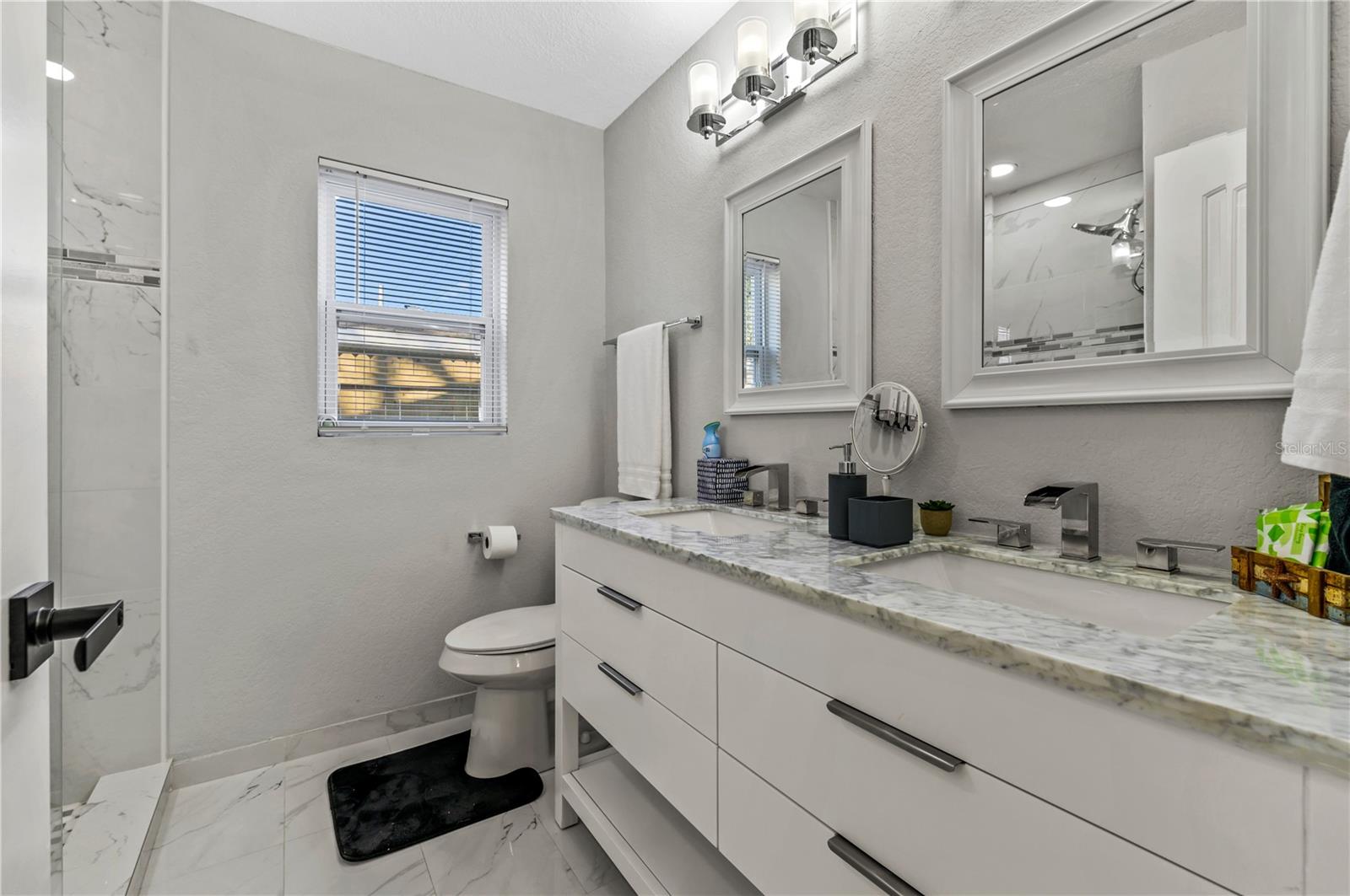KEENE GROVES - Residential