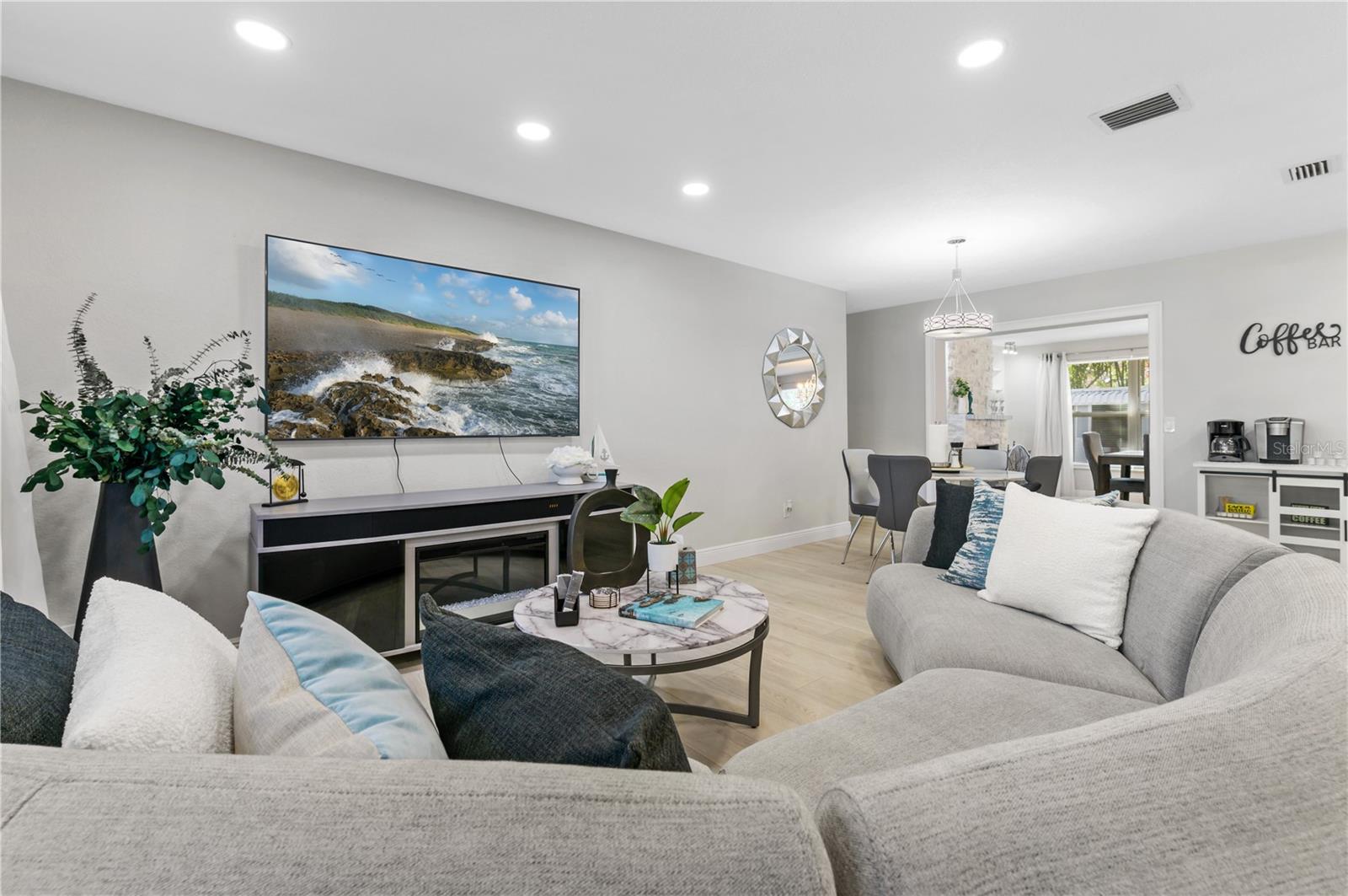 KEENE GROVES - Residential