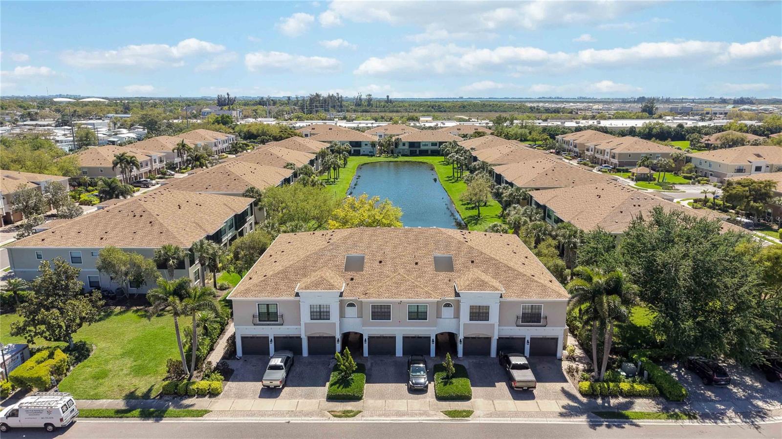 PALMA SOLA TRACE - Residential