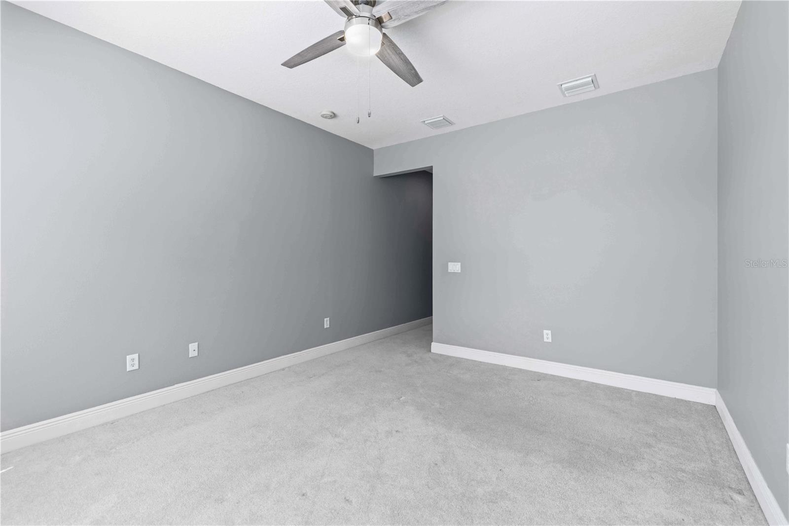 PALMA SOLA TRACE - Residential