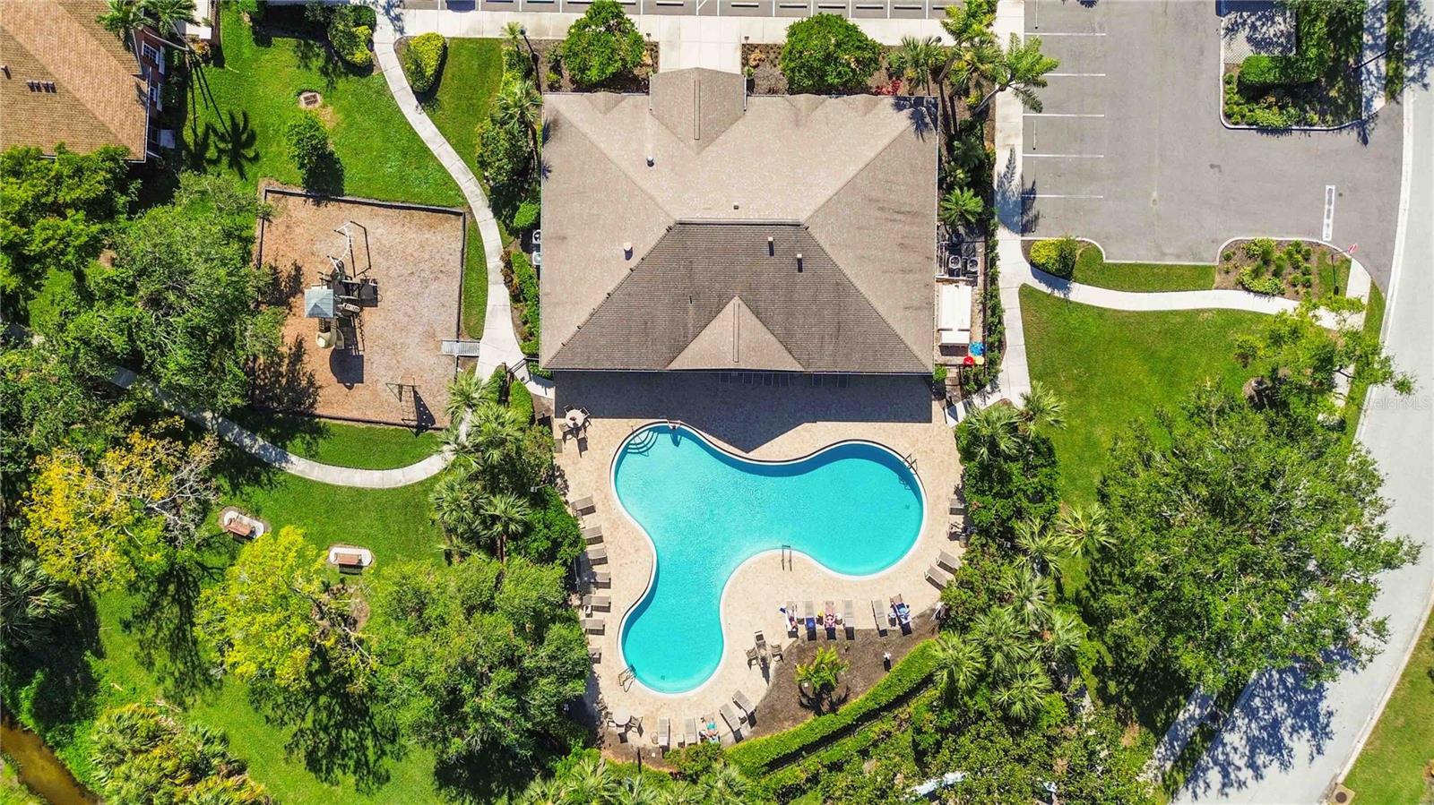 PALMA SOLA TRACE - Residential