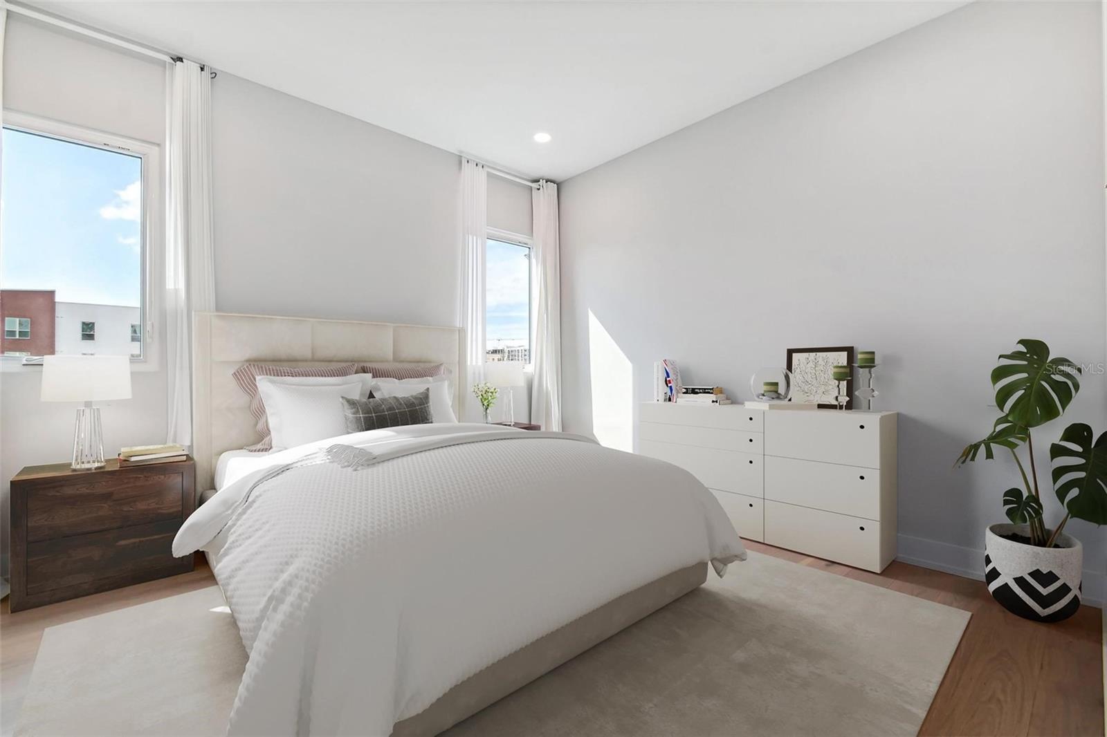 ROYAL TWNHMS - Residential