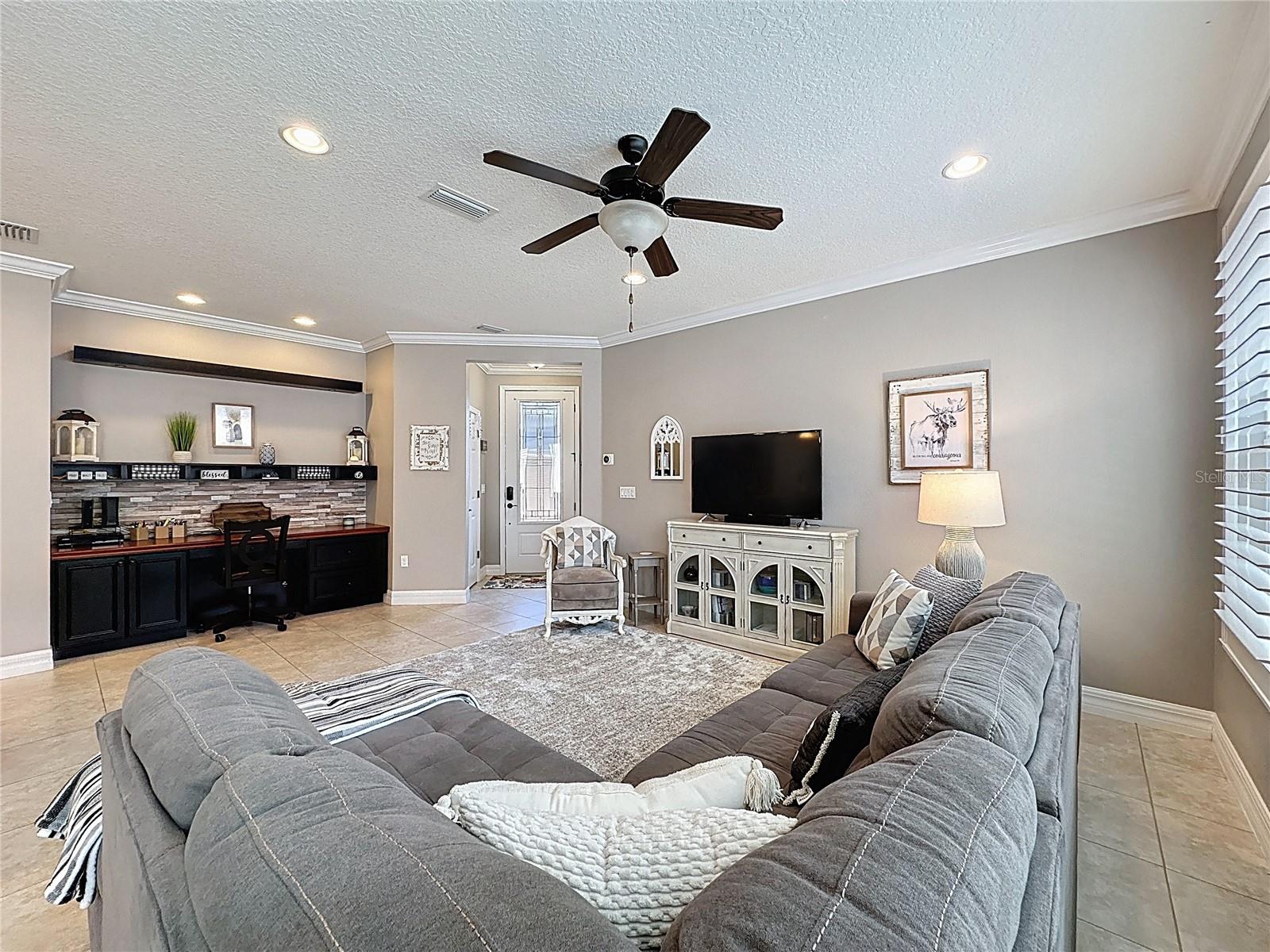 CASCADES OF GROVELAND (TRILOGY) - Residential