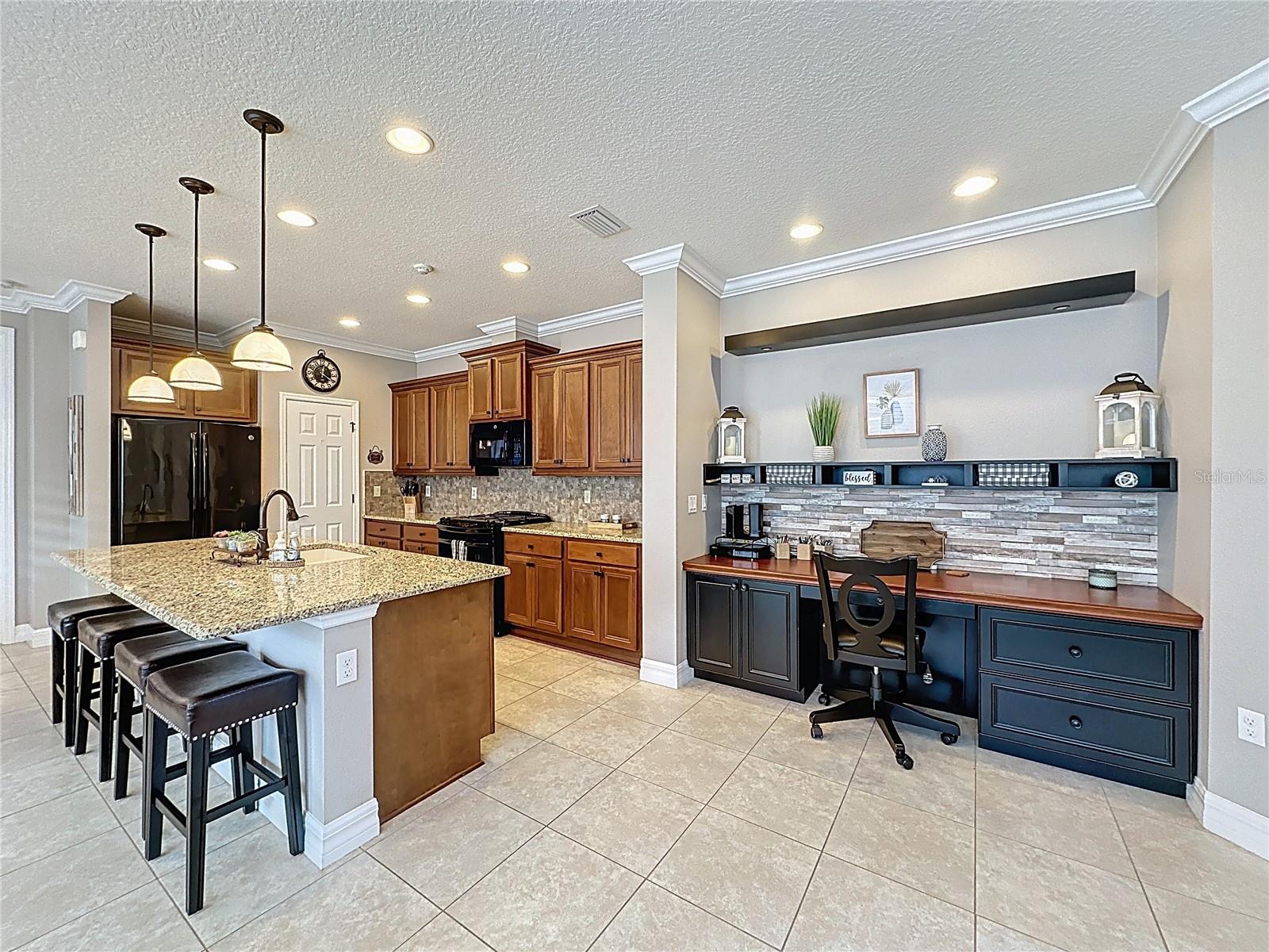 CASCADES OF GROVELAND (TRILOGY) - Residential