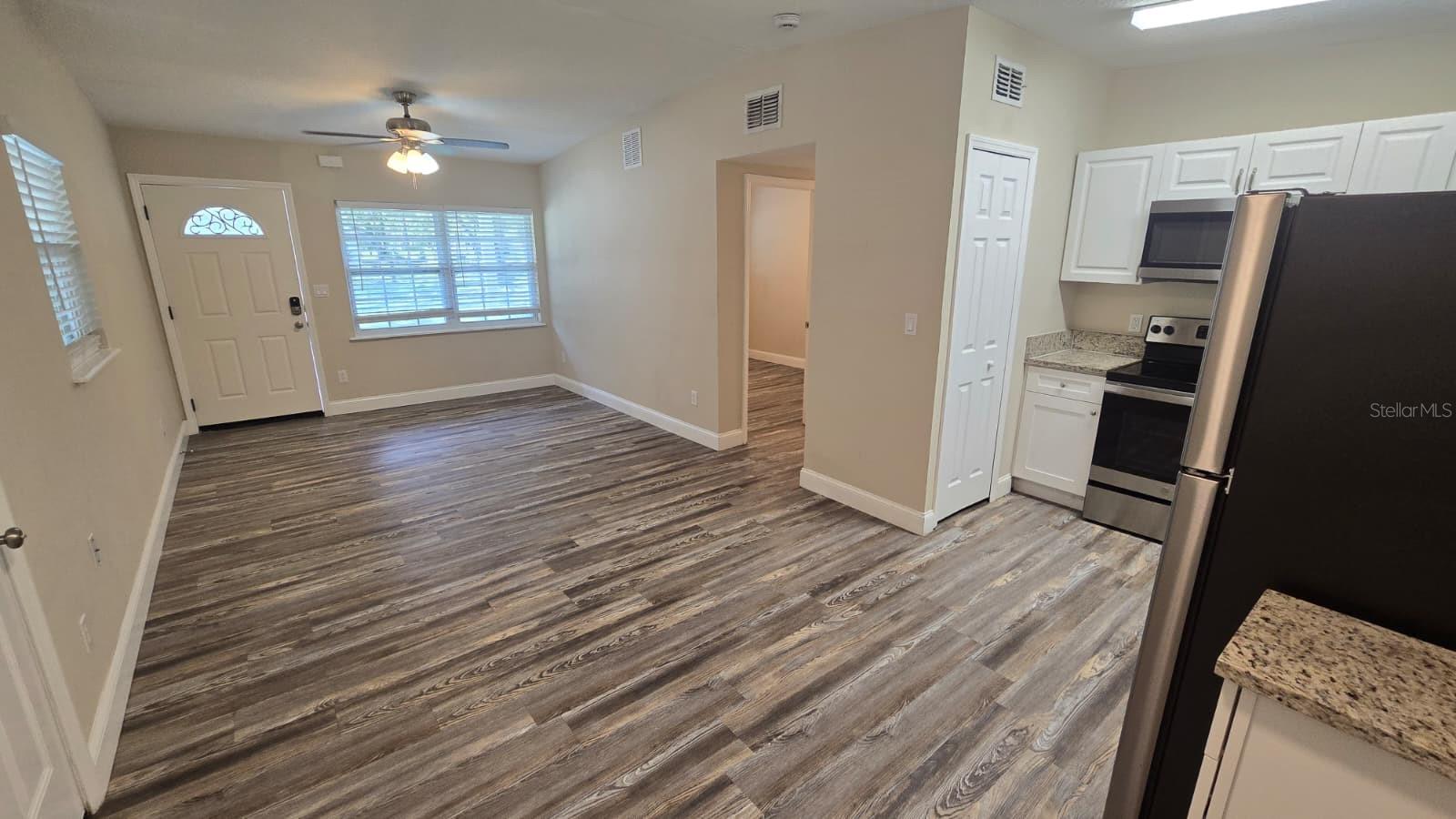 WESTSIDE MANOR SEC 03 - Residential