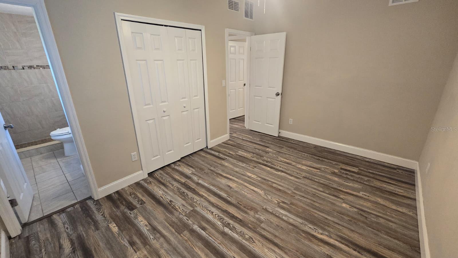 WESTSIDE MANOR SEC 03 - Residential