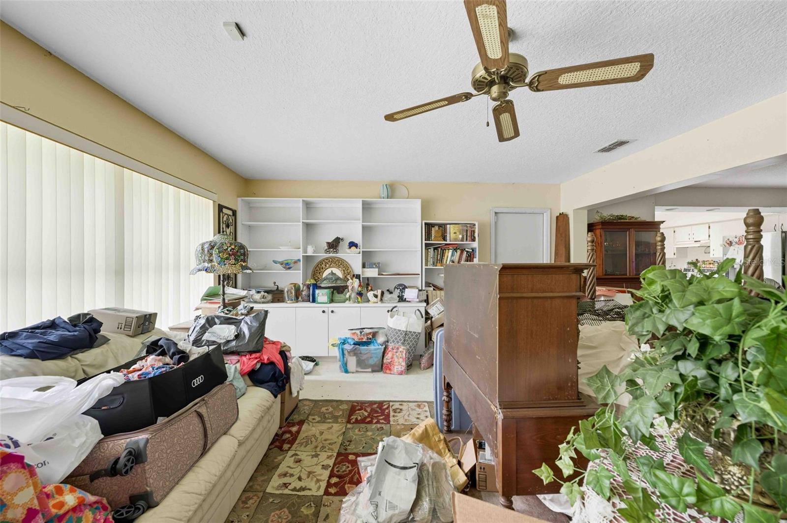 LAKEWOOD - Residential
