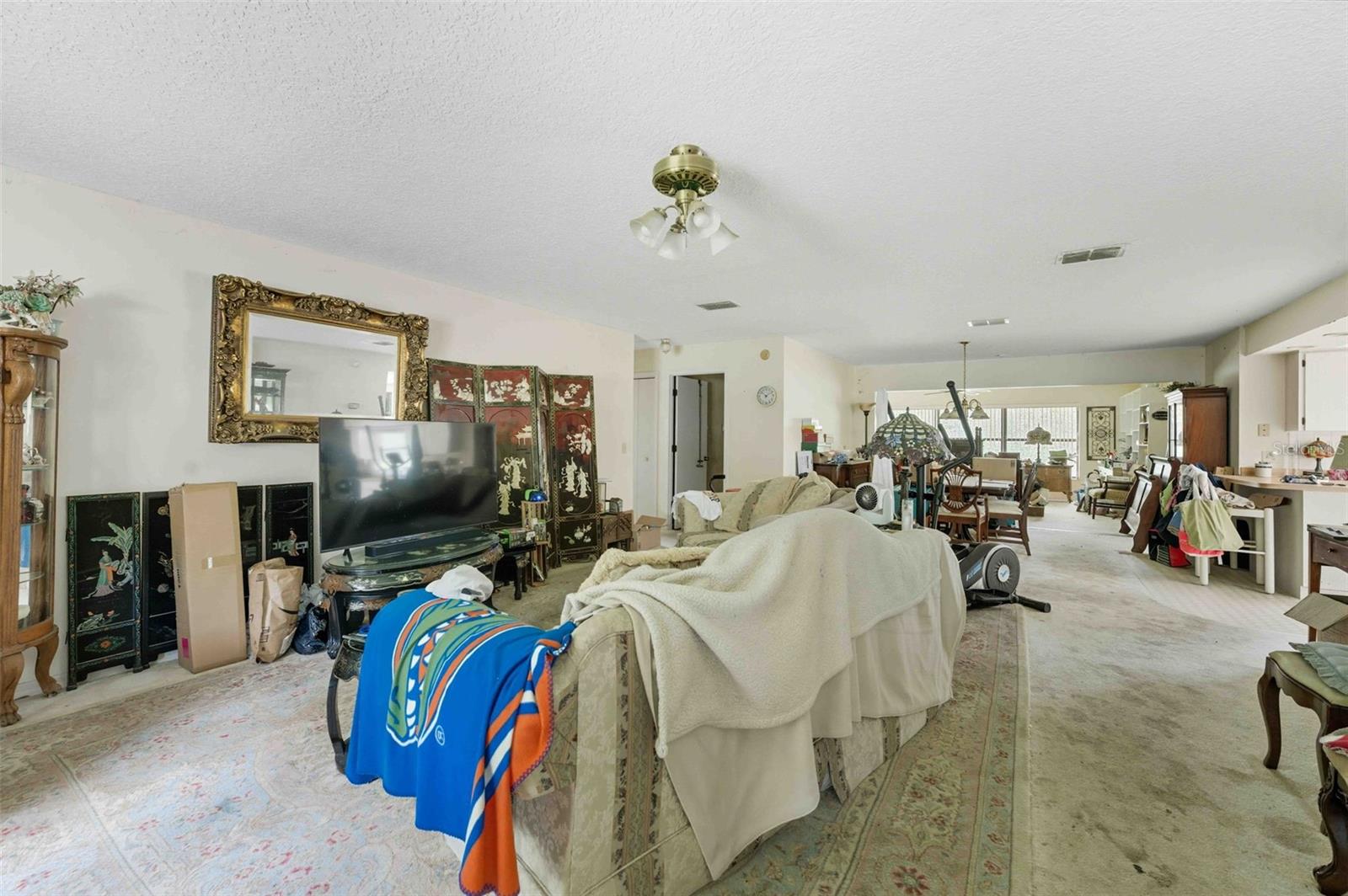 LAKEWOOD - Residential