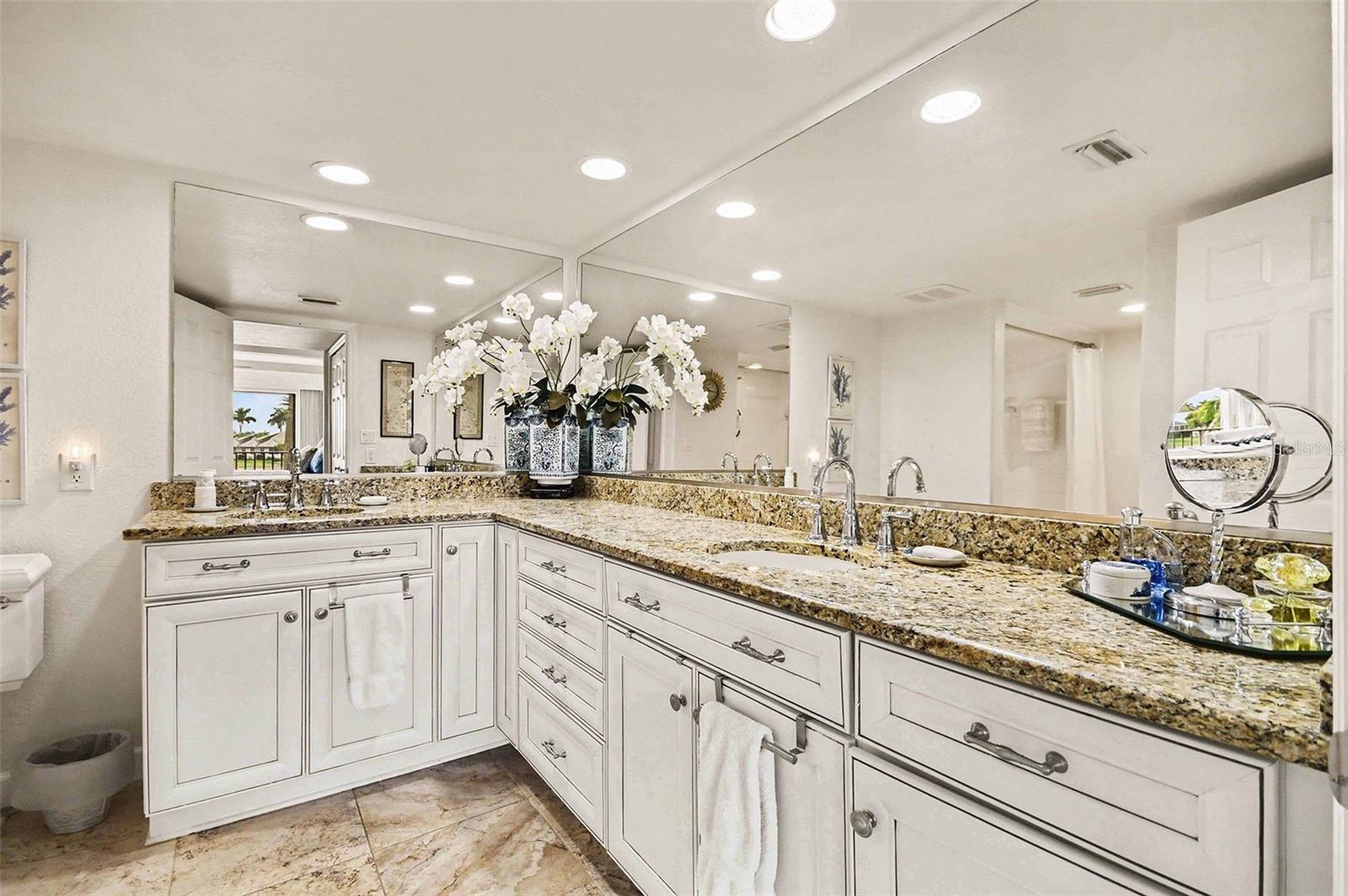 BANYAN POINT PH 02 - Residential