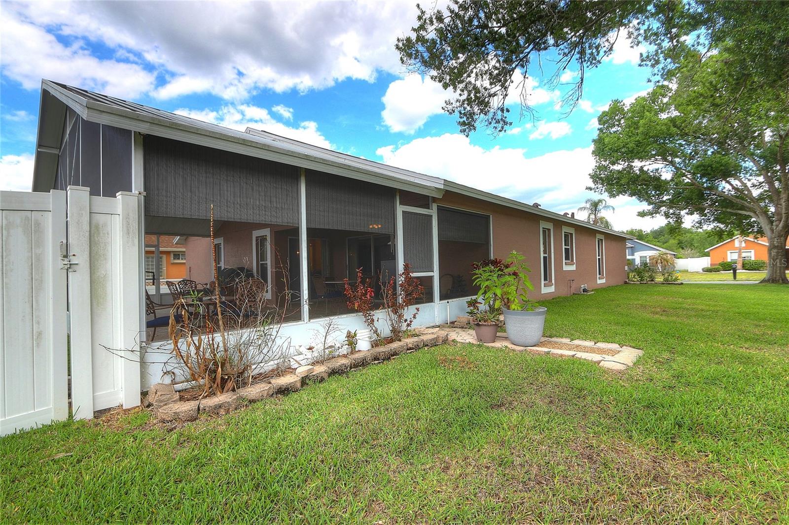 RANDOM OAKS PH I - Residential