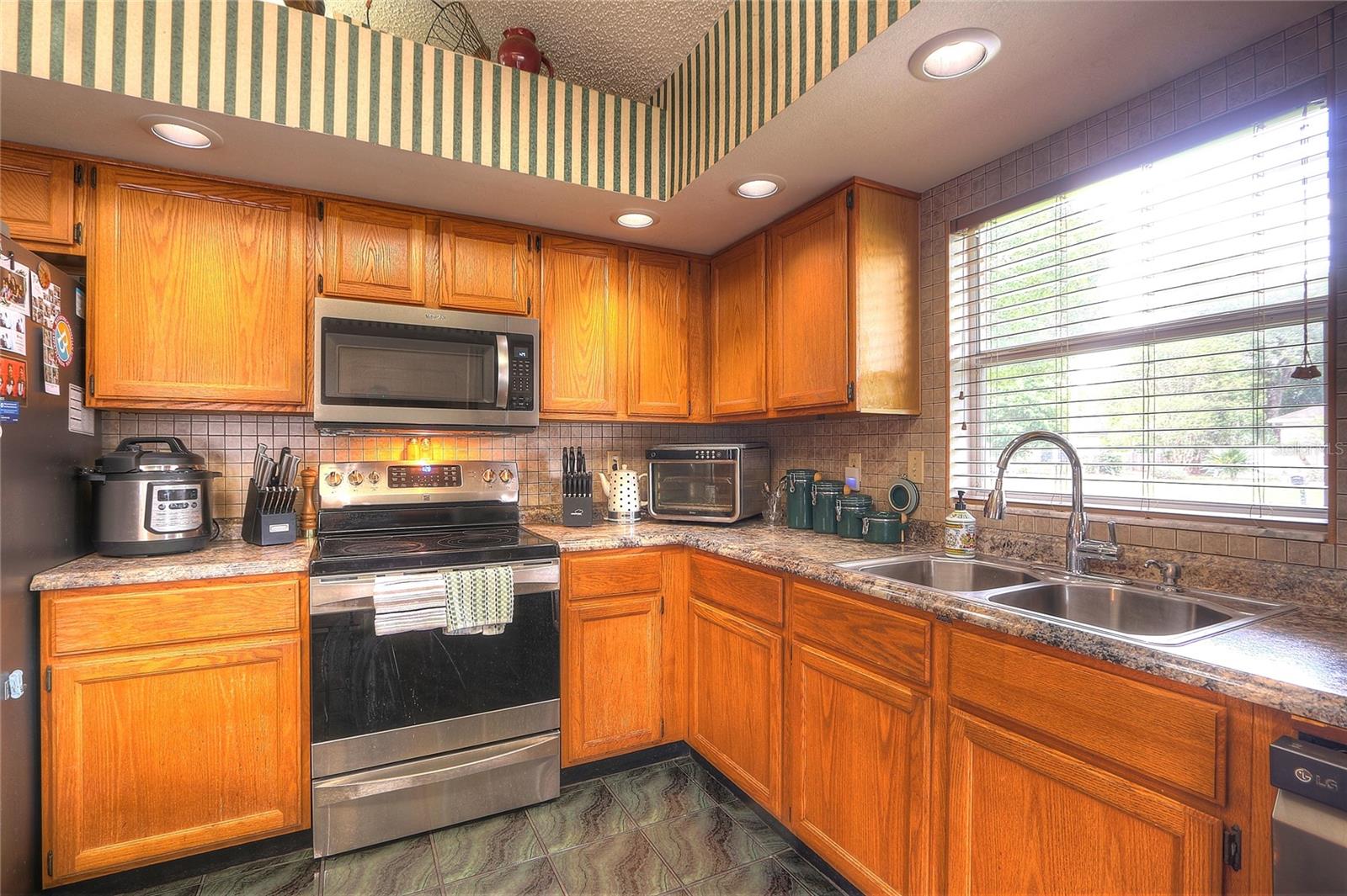 RANDOM OAKS PH I - Residential